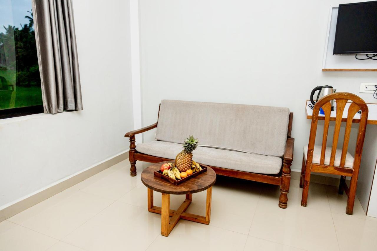 Fourteen Pods By The Sea Hotel Morjim Exterior photo