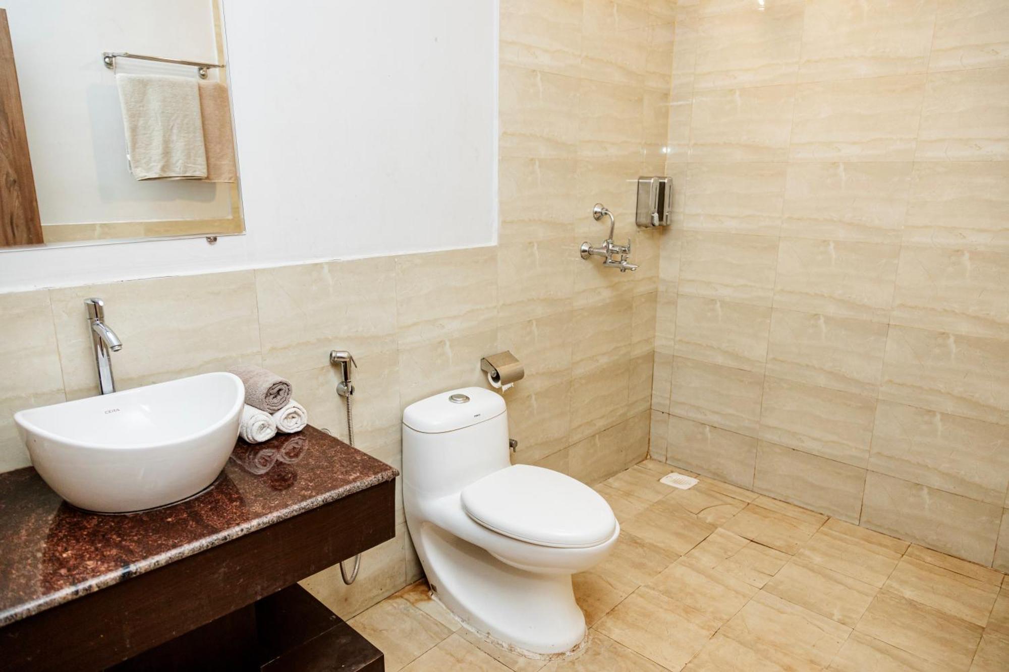 Fourteen Pods By The Sea Hotel Morjim Exterior photo